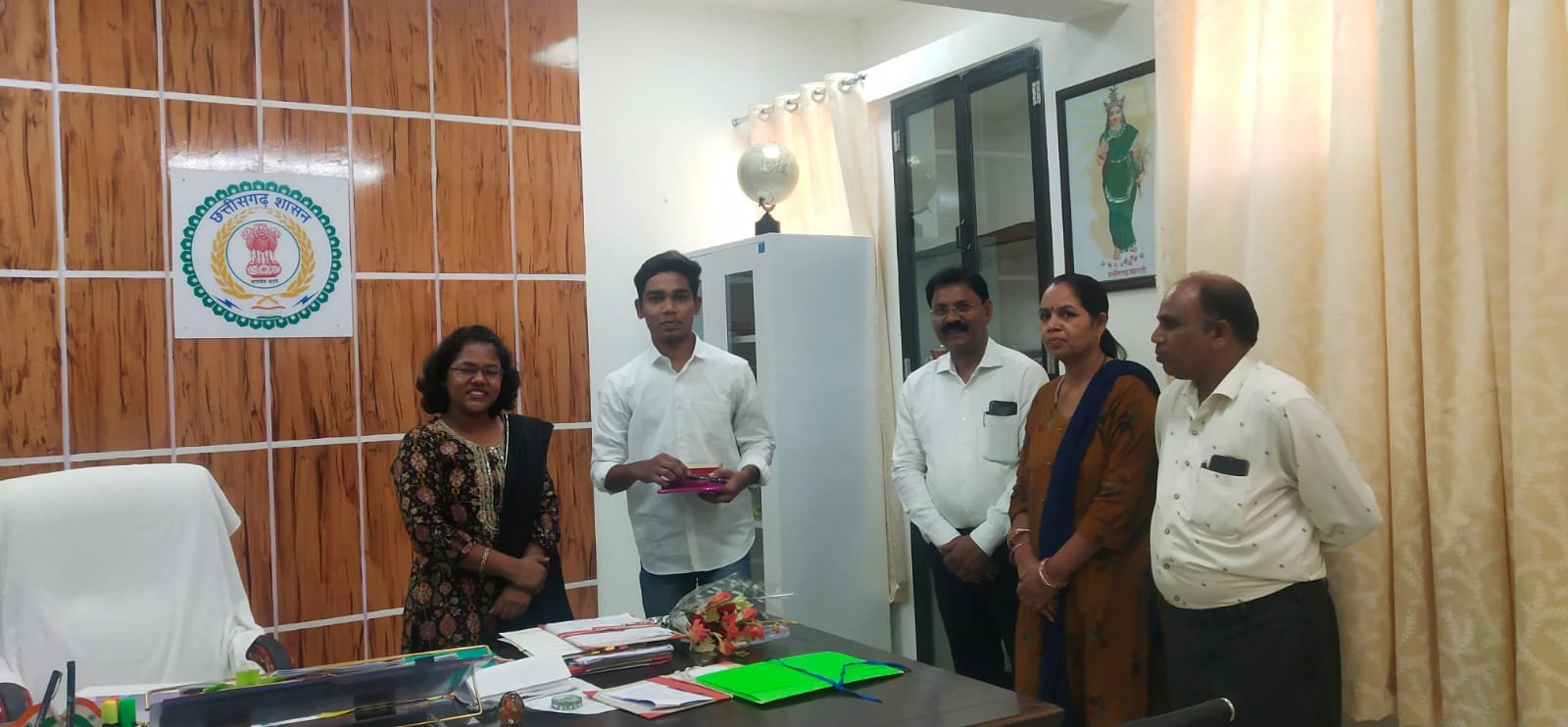 एनआईटी में अनुराग अनंत जांगड़े की सफलता पर शक्ति कलेक्टर ने दी बधाई,जिला शिक्षा अधिकारी खरे भी रहे मौजूद, जेईई मेंस की परीक्षा में हुआ था अनुराग का चयन, आप पार्टी के जिला सह सचिव अशोक जांगड़े के सुपुत्र हैं अनुराग एनआईटी में अनुराग अनंत जांगड़े की सफलता पर शक्ति कलेक्टर ने दी बधाई,जिला शिक्षा अधिकारी खरे भी रहे मौजूद, जेईई मेंस की परीक्षा में हुआ था अनुराग का चयन, आप पार्टी के जिला सह सचिव अशोक जांगड़े के सुपुत्र हैं अनुराग kshititech