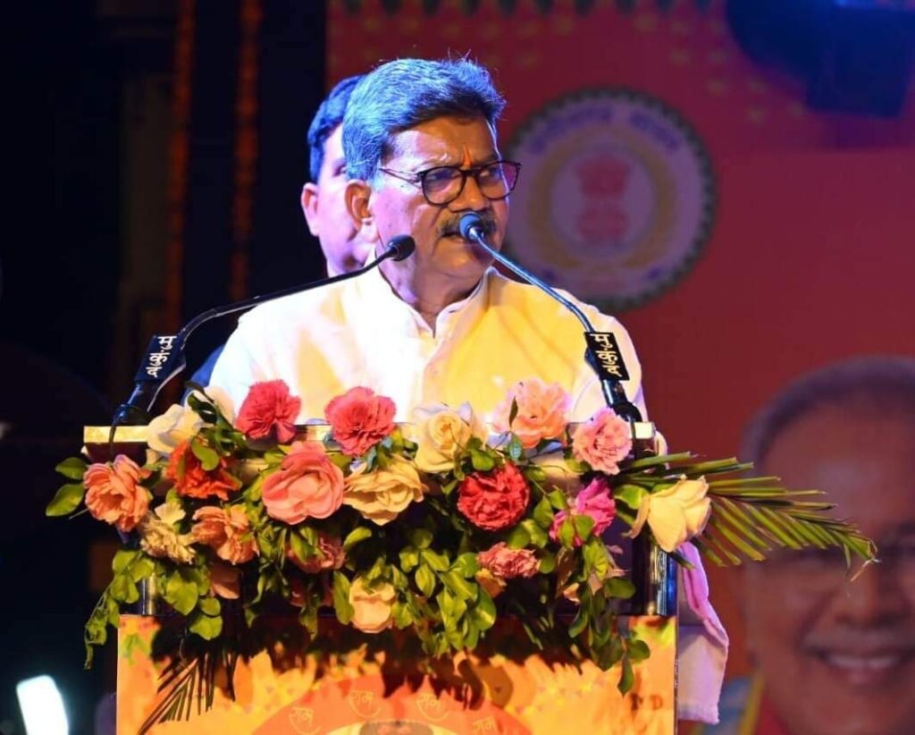 विधानसभा अध्यक्ष महंत के प्रयासों से सिवनी उप स्वास्थ्य केंद्र के हेल्थ वैलनेस सेंटर का शीघ्र ही होगा उन्नयन का कार्य, कांग्रेस नेता गिरधर जायसवाल ने दी जानकारी, विधानसभा अध्यक्ष महंत ने प्रदेश के स्वास्थ्य मंत्री को लिखा था उन्नयन हेतु पत्र kshititech