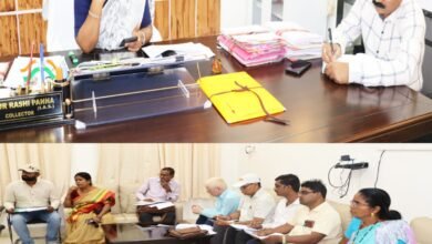 नूपुर का मिशन एजुकेशन--सेजस के विद्यार्थियों को निजी स्कूलों की तरह शैक्षणिक कार्यों में अव्वल बनाने कलेक्टर नूपुर ने जिला शिक्षा अधिकारी खरे की मौजूदगी में दिए शिक्षा अधिकारियों को निर्देश, जिले की टॉप टेन सूची बनाने एवं शैक्षणिक व्यवस्था को और बेहतर बनाने के दिए टिप्स, तहसीलदार सुशीला साहू करेगी जिले में सेजस स्कूलों की मॉनिटरिंग नूपुर का मिशन एजुकेशन--सेजस के विद्यार्थियों को निजी स्कूलों की तरह शैक्षणिक कार्यों में अव्वल बनाने कलेक्टर नूपुर ने जिला शिक्षा अधिकारी खरे की मौजूदगी में दिए शिक्षा अधिकारियों को निर्देश, जिले की टॉप टेन सूची बनाने एवं शैक्षणिक व्यवस्था को और बेहतर बनाने के दिए टिप्स, तहसीलदार सुशीला साहू करेगी जिले में सेजस स्कूलों की मॉनिटरिंग kshititech