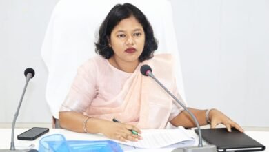 नपेंगे समय पर काम पूरा नहीं करने वाले अधिकारी/ कर्मचारी, नूपुर ने दिए सख्त निर्देश, जनदर्शन में सुनी नागरिकों की समस्याएं,जिले में हुआ निर्वाचन समिति का गठन, जिले में पेयजल व्यवस्था को लेकर चिंतित कलेक्टर,RES एसडीओ पैकरा को लगाई कलेक्टर ने फटकार kshititech