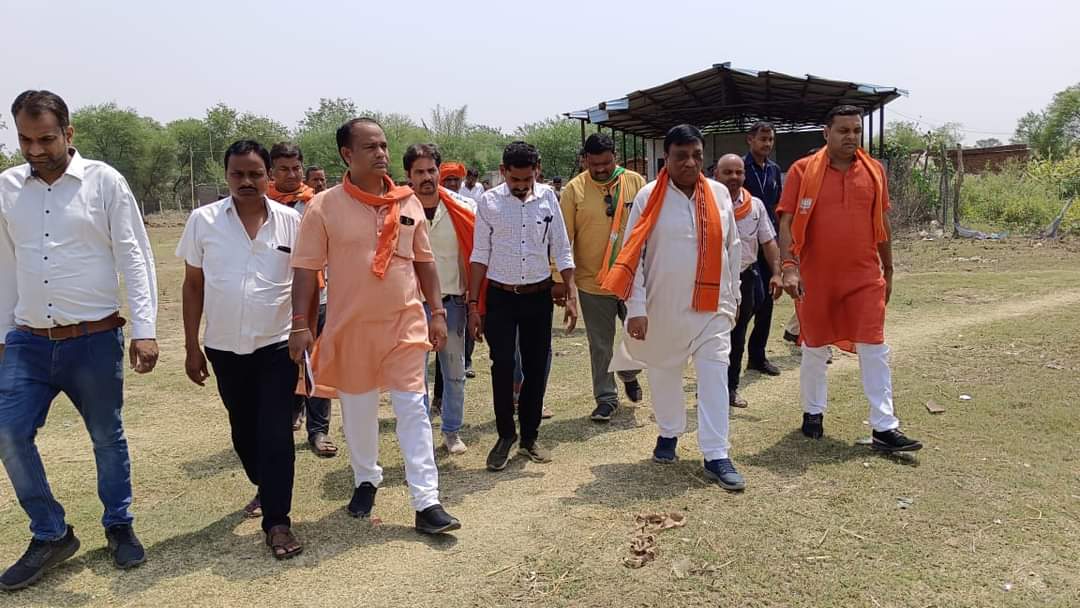 छत्तीसगढ़ भाजपा का गौठानो की अव्यवस्था पर फोकस--भाजपा जांजगीर-चांपा जिले ने 20 मई से प्रारंभ किया चलबो गौठान-खोलबो पोल कार्यक्रम, नेता प्रतिपक्ष नारायण चंदेल सहित पदाधिकारी पहुंचे गौठानो में, नारायण चंदेल ने कहा- भूपेश सरकार ने किया गौठानो में 1300 करोड़ रुपए का घोटाला छत्तीसगढ़ भाजपा का गौठानो की अव्यवस्था पर फोकस--भाजपा जांजगीर-चांपा जिले ने 20 मई से प्रारंभ किया चलबो गौठान-खोलबो पोल कार्यक्रम, नेता प्रतिपक्ष नारायण चंदेल सहित पदाधिकारी पहुंचे गौठानो में, नारायण चंदेल ने कहा- भूपेश सरकार ने किया गौठानो में 1300 करोड़ रुपए का घोटाला kshititech
