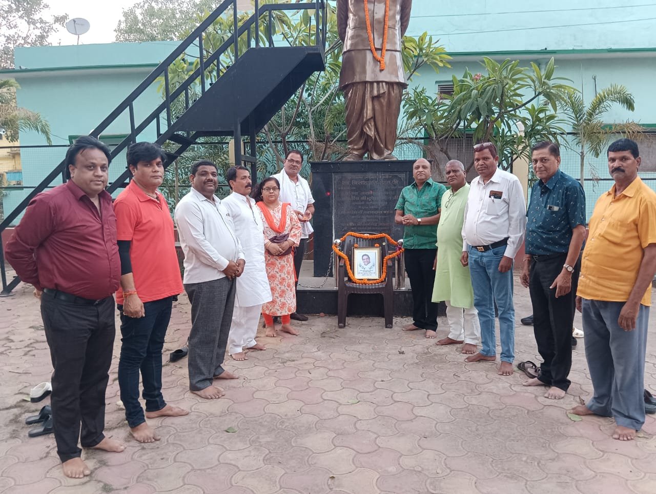 <em>जिला मुख्यालय शक्ति के कांग्रेसियों ने दी शहीद नंदकुमार पटेल को पुण्यतिथि पर श्रद्धांजलि, शहर कांग्रेस अध्यक्ष दादू जायसवाल ने कहा-- कांग्रेस कार्यकर्ताओं एवं जवानों की नक्सलियों ने की सुनियोजित ढंग से निर्मम हत्या</em> <em>जिला मुख्यालय शक्ति के कांग्रेसियों ने दी शहीद नंदकुमार पटेल को पुण्यतिथि पर श्रद्धांजलि, शहर कांग्रेस अध्यक्ष दादू जायसवाल ने कहा-- कांग्रेस कार्यकर्ताओं एवं जवानों की नक्सलियों ने की सुनियोजित ढंग से निर्मम हत्या</em> kshititech