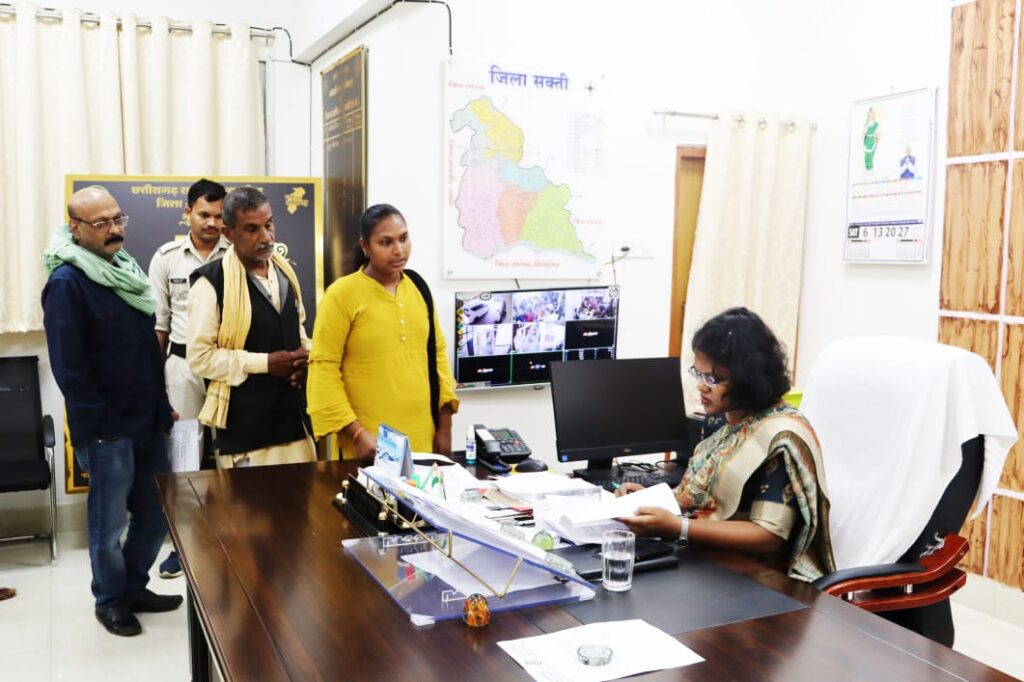 <em>शक्ति जिले की खबरें एक साथ-- बिना अनुमति फ्लाई ऐश डंपिंग पर कलेक्टर ने दिए कार्रवाई के निर्देश, टीएल की मीटिंग में अधिकारियों से करी योजनाओं की समीक्षा,जनदर्शन में सुनी आम नागरिकों की समस्याएं, विश्व तंबाकू निषेध दिवस पर हुई जिला स्तरीय बैठक</em> <em>शक्ति जिले की खबरें एक साथ-- बिना अनुमति फ्लाई ऐश डंपिंग पर कलेक्टर ने दिए कार्रवाई के निर्देश, टीएल की मीटिंग में अधिकारियों से करी योजनाओं की समीक्षा,जनदर्शन में सुनी आम नागरिकों की समस्याएं, विश्व तंबाकू निषेध दिवस पर हुई जिला स्तरीय बैठक</em> kshititech