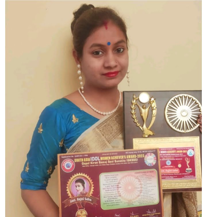 देहरादून में शक्ति विकासखंड की गौरव--- नवाचारी शिक्षिका रजनी साहू हुई साउथ एशिया आइडल वूमेंस अवार्ड 2023 से पत्नी की सफलता पर शिक्षक परिवार ने दी शुभकामनाएं, 21 राज्यों की 121 महिलाएं हुई सम्मानित देहरादून में शक्ति विकासखंड की गौरव--- नवाचारी शिक्षिका रजनी साहू हुई साउथ एशिया आइडल वूमेंस अवार्ड 2023 से पत्नी की सफलता पर शिक्षक परिवार ने दी शुभकामनाएं, 21 राज्यों की 121 महिलाएं हुई सम्मानित kshititech