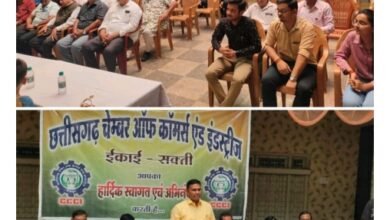 चेंबर का सम्मान समारोह--शक्ति चेंबर ने किया तहसीलदार शिवकुमार डनसेना की पदोन्नति पर सम्मान, जिले के शिक्षा के क्षेत्र में मेरिट में स्थान बनाने वाले विद्यार्थी भी हुए सम्मानित,सम्मान से अभिभूत तहसीलदार डनसेना ने कहा-- शहर वासियों का मिला सदैव मुझे स्नेह एवं सहयोग kshititech