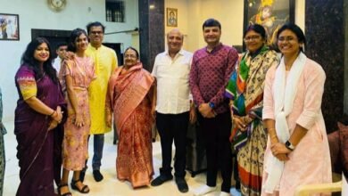 महंत परिवार पहुंचा कांग्रेस कोषाध्यक्ष नरेश गेवाडीन के निवास पर,गेवाडीन परिवार ने किया सांसद ज्योत्सना महंत एवं परिवार जनों का आत्मीय स्वागत,ज्योत्सना महंत ने श्यामसुंदर अग्रवाल को भी दी जन्मदिन की शुभकामनाएं kshititech