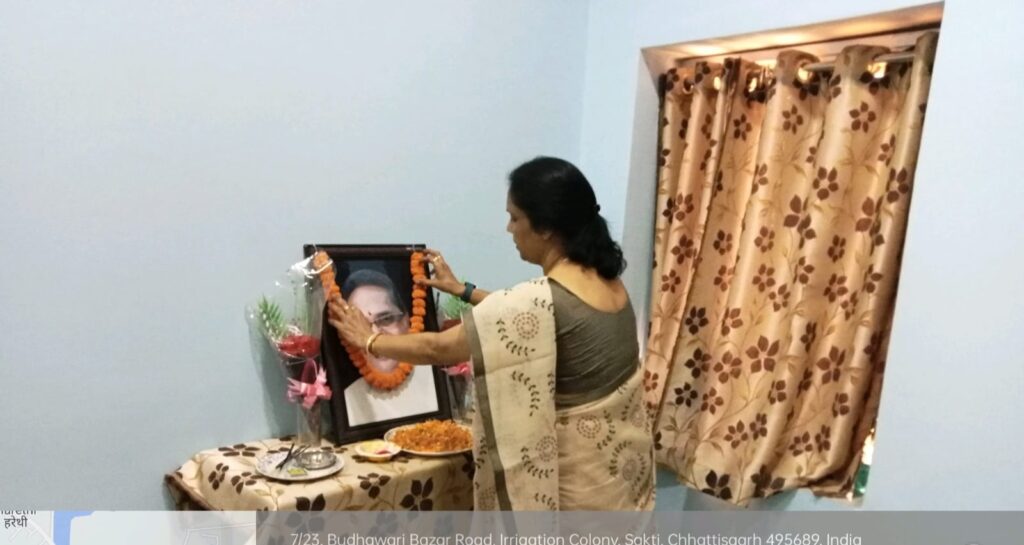 <em>शहीद दिवस के रूप में मनी नंद कुमार पटेल की पुण्यतिथि-- शहीद नंद कुमार पटेल को श्रद्धांजलि दी शक्ति के जे एल एन डी कॉलेज ने, 25 मई को नंदकुमार जी की पुण्यतिथि पर हुआ कार्यक्रम का आयोजन, प्राचार्य शालू पाहवा ने कहा- साल 2013 में माओवादियों ने की थी नंद कुमार पटेल सहित अन्य लोगों की निर्मम हत्या</em> <em>शहीद दिवस के रूप में मनी नंद कुमार पटेल की पुण्यतिथि-- शहीद नंद कुमार पटेल को श्रद्धांजलि दी शक्ति के जे एल एन डी कॉलेज ने, 25 मई को नंदकुमार जी की पुण्यतिथि पर हुआ कार्यक्रम का आयोजन, प्राचार्य शालू पाहवा ने कहा- साल 2013 में माओवादियों ने की थी नंद कुमार पटेल सहित अन्य लोगों की निर्मम हत्या</em> kshititech