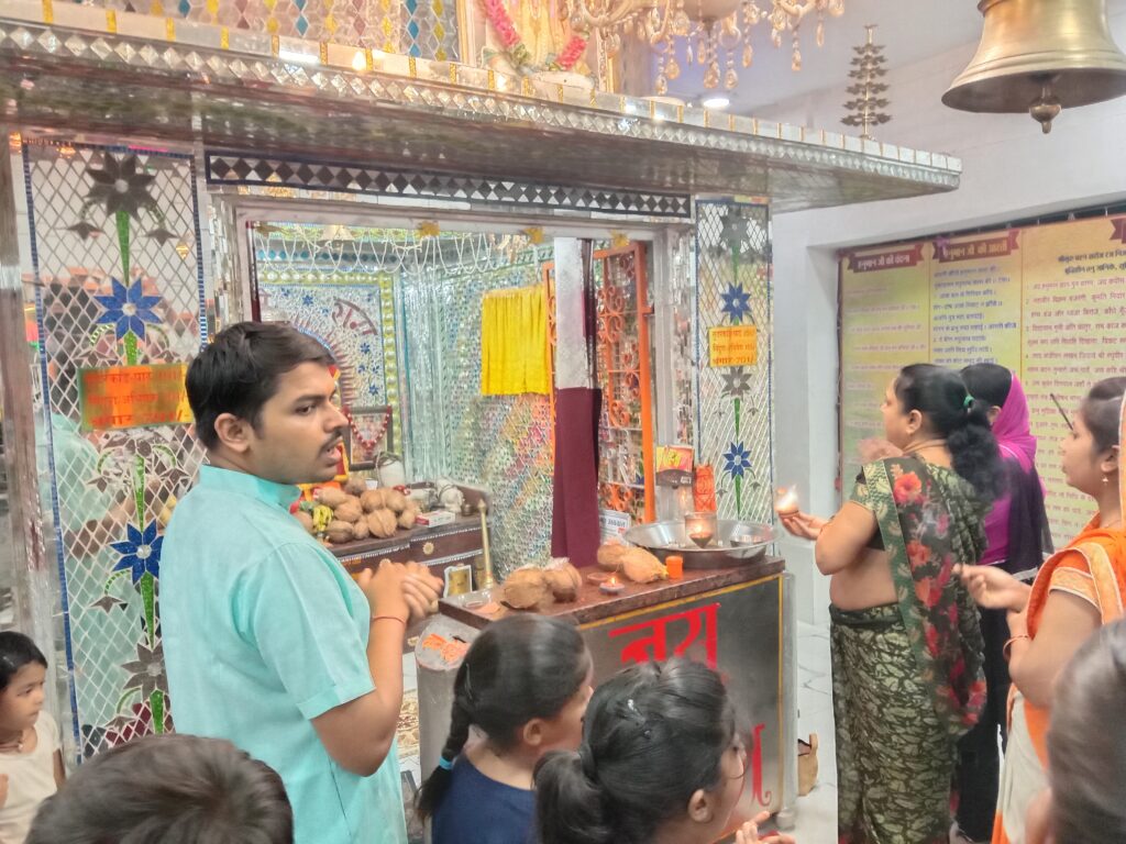 <em>शक्ति में हनुमान जी की हुई जय जय कार-- थाना चौक स्थित सिद्ध श्री हनुमान मंदिर में 30 मई की रात्रि हुई महाआरती एवं हनुमान चालीसा का पाठ, सनातन धर्म की रक्षा में सिद्ध श्री हनुमान मंदिर की अनुकरणीय पहल</em> <em>शक्ति में हनुमान जी की हुई जय जय कार-- थाना चौक स्थित सिद्ध श्री हनुमान मंदिर में 30 मई की रात्रि हुई महाआरती एवं हनुमान चालीसा का पाठ, सनातन धर्म की रक्षा में सिद्ध श्री हनुमान मंदिर की अनुकरणीय पहल</em> kshititech