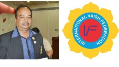 <em>सारंगढ़ के समाजसेवी महेंद्र अग्रवाल की अनुकरणीय पहल-- भीषण गर्मी में एसबीआई के ग्राहकों को पिलाई शरबत एवं ठंडा पानी</em>, विभिन्न संस्थाओं में सक्रिय रूप से काम करते हैं महेंद्र अग्रवाल kshititech