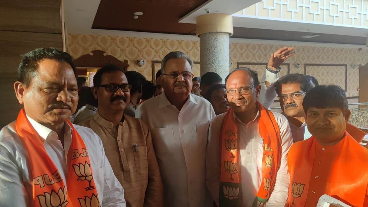 मन की बात में शक्ति जिला बना सिरमौर-- पीएम के मन की बात को लेकर जिला भाजपा संगठन शक्ति की सक्रियता की प्रशंसा हुई प्रदेश कार्यसमिति की बैठक में, 16 मई को रायपुर में संपन्न बैठक में जिलाध्यक्ष की सक्रियता पर पीठ थपथपाई नेताओं ने मन की बात में शक्ति जिला बना सिरमौर-- पीएम के मन की बात को लेकर जिला भाजपा संगठन शक्ति की सक्रियता की प्रशंसा हुई प्रदेश कार्यसमिति की बैठक में, 16 मई को रायपुर में संपन्न बैठक में जिलाध्यक्ष की सक्रियता पर पीठ थपथपाई नेताओं ने kshititech