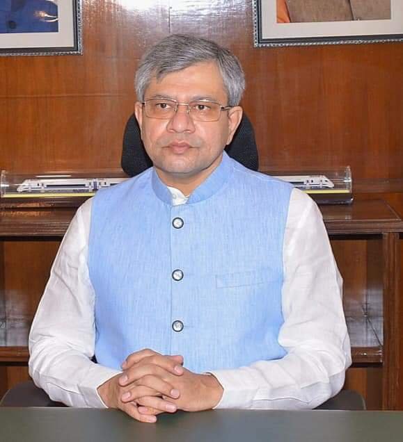 <em>बिग ब्रेकिंग-रेल मंत्री ने कहा बालासोर हादसे के कारणों की मिल गई है जानकारी, रिपोर्ट आने पर होगा खुलासा, रेलवे के कवच सिस्टम को लेकर उठने लगे सवाल, सेवाभावी संस्थाओं के कार्यों की हो रही सर्वत्र प्रशंसा मृतकों की संख्या हुई 300 पार, हजारों यात्रियों का चल रहा इलाज</em>, ट्रेन हादसे के कारण हवाई मार्ग का बढ़ गया भारी किराया <em>बिग ब्रेकिंग-रेल मंत्री ने कहा बालासोर हादसे के कारणों की मिल गई है जानकारी, रिपोर्ट आने पर होगा खुलासा, रेलवे के कवच सिस्टम को लेकर उठने लगे सवाल, सेवाभावी संस्थाओं के कार्यों की हो रही सर्वत्र प्रशंसा मृतकों की संख्या हुई 300 पार, हजारों यात्रियों का चल रहा इलाज</em>, ट्रेन हादसे के कारण हवाई मार्ग का बढ़ गया भारी किराया kshititech