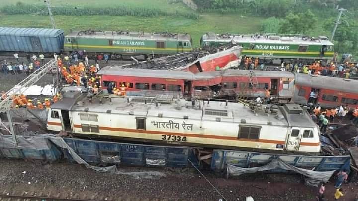 <em>बिग ब्रेकिंग-रेल मंत्री ने कहा बालासोर हादसे के कारणों की मिल गई है जानकारी, रिपोर्ट आने पर होगा खुलासा, रेलवे के कवच सिस्टम को लेकर उठने लगे सवाल, सेवाभावी संस्थाओं के कार्यों की हो रही सर्वत्र प्रशंसा मृतकों की संख्या हुई 300 पार, हजारों यात्रियों का चल रहा इलाज</em>, ट्रेन हादसे के कारण हवाई मार्ग का बढ़ गया भारी किराया <em>बिग ब्रेकिंग-रेल मंत्री ने कहा बालासोर हादसे के कारणों की मिल गई है जानकारी, रिपोर्ट आने पर होगा खुलासा, रेलवे के कवच सिस्टम को लेकर उठने लगे सवाल, सेवाभावी संस्थाओं के कार्यों की हो रही सर्वत्र प्रशंसा मृतकों की संख्या हुई 300 पार, हजारों यात्रियों का चल रहा इलाज</em>, ट्रेन हादसे के कारण हवाई मार्ग का बढ़ गया भारी किराया kshititech