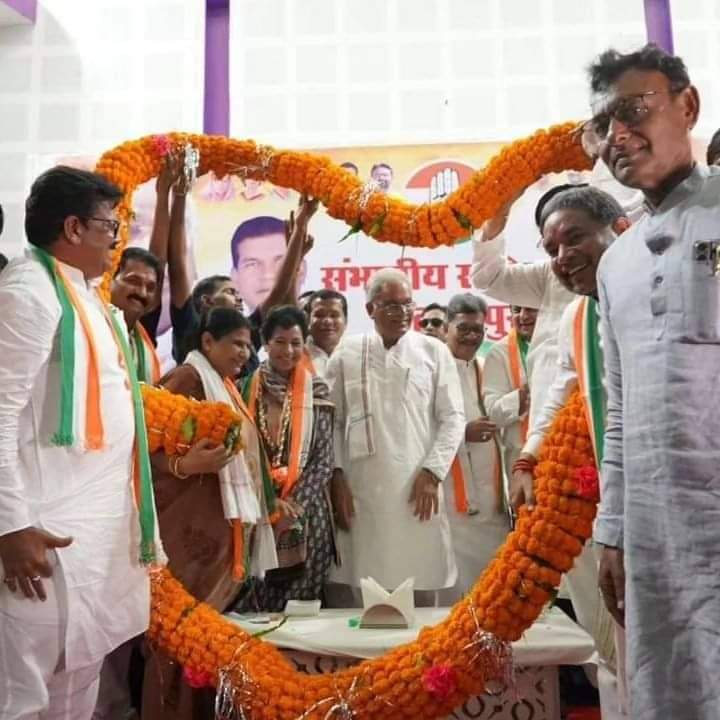 <em>बिलासपुर के संभागीय कांग्रेस कार्यकर्ता सम्मेलन में पहुंचे शक्ति विधानसभा क्षेत्र के कांग्रेस कार्यकर्ता, जिला उपाध्यक्ष श्यामसुंदर अग्रवाल ने कहा- सम्मेलन से कार्यकर्ताओं को मिलेगी ऊर्जा, जिला कोषाध्यक्ष नरेश गेवाडीन ने कहा-- प्रदेश में सरकार के कार्यों से कार्यकर्ता उत्साहित</em> <em>बिलासपुर के संभागीय कांग्रेस कार्यकर्ता सम्मेलन में पहुंचे शक्ति विधानसभा क्षेत्र के कांग्रेस कार्यकर्ता, जिला उपाध्यक्ष श्यामसुंदर अग्रवाल ने कहा- सम्मेलन से कार्यकर्ताओं को मिलेगी ऊर्जा, जिला कोषाध्यक्ष नरेश गेवाडीन ने कहा-- प्रदेश में सरकार के कार्यों से कार्यकर्ता उत्साहित</em> kshititech