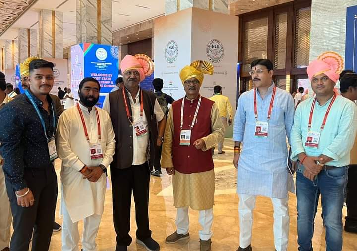 महंत का मुंबई प्रवास- <em>मुंबई के राष्ट्रीय विधायक सम्मेलन में पहुंचे छत्तीसगढ़ विधानसभा अध्यक्ष डॉ चरणदास महंत, 15 जून को मुंबई के जिओ कन्वेंशन सेंटर में प्रारंभ हुआ तीन दिवसीय सम्मेलन</em> महंत का मुंबई प्रवास- <em>मुंबई के राष्ट्रीय विधायक सम्मेलन में पहुंचे छत्तीसगढ़ विधानसभा अध्यक्ष डॉ चरणदास महंत, 15 जून को मुंबई के जिओ कन्वेंशन सेंटर में प्रारंभ हुआ तीन दिवसीय सम्मेलन</em> kshititech