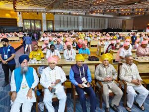 महंत का मुंबई प्रवास- <em>मुंबई के राष्ट्रीय विधायक सम्मेलन में पहुंचे छत्तीसगढ़ विधानसभा अध्यक्ष डॉ चरणदास महंत, 15 जून को मुंबई के जिओ कन्वेंशन सेंटर में प्रारंभ हुआ तीन दिवसीय सम्मेलन</em> महंत का मुंबई प्रवास- <em>मुंबई के राष्ट्रीय विधायक सम्मेलन में पहुंचे छत्तीसगढ़ विधानसभा अध्यक्ष डॉ चरणदास महंत, 15 जून को मुंबई के जिओ कन्वेंशन सेंटर में प्रारंभ हुआ तीन दिवसीय सम्मेलन</em> kshititech