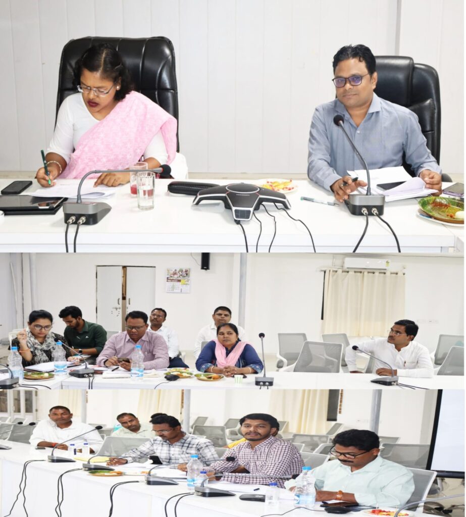 <em>शक्ति की महत्वपूर्ण खबरें एक साथ-- गुणवत्ता हीन निर्माण कार्य को लेकर शक्ति कलेक्टर नूपुर की कड़ी फटकार, निर्माण एजेंसी तथा संबंधित विभाग को दिए निर्देश, गुणवत्ता सुधारो वर्ना होगी कड़ी कार्रवाई, बेरोजगारों को मिल गए 82 लाख रुपए, मतदाता सूची को लेकर 2 जून को होगी राजनीतिक दलों की बैठक, प्रशासन को दो सुझाव- पुरस्कार प्राप्त करो एक लाख</em> <em>शक्ति की महत्वपूर्ण खबरें एक साथ-- गुणवत्ता हीन निर्माण कार्य को लेकर शक्ति कलेक्टर नूपुर की कड़ी फटकार, निर्माण एजेंसी तथा संबंधित विभाग को दिए निर्देश, गुणवत्ता सुधारो वर्ना होगी कड़ी कार्रवाई, बेरोजगारों को मिल गए 82 लाख रुपए, मतदाता सूची को लेकर 2 जून को होगी राजनीतिक दलों की बैठक, प्रशासन को दो सुझाव- पुरस्कार प्राप्त करो एक लाख</em> kshititech