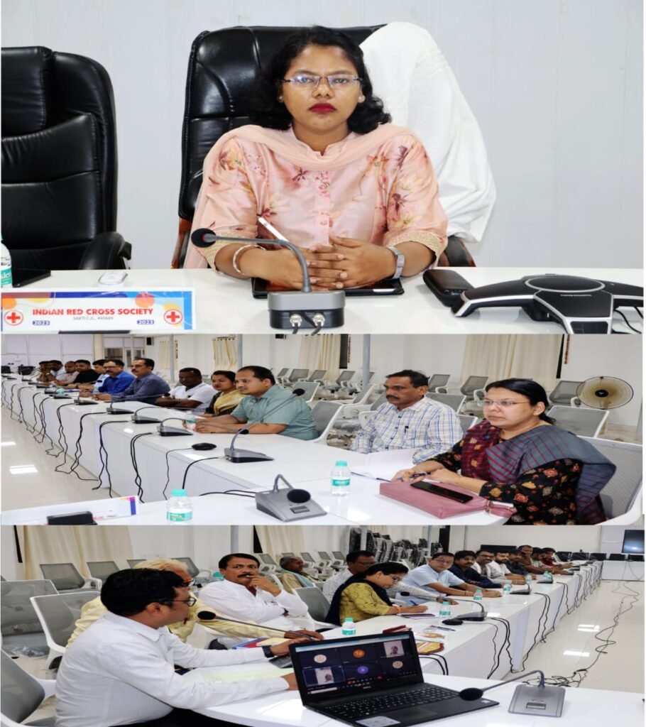 <em>11 00/-रुपए में आप भी बन सकते हैं रेडक्रॉस सोसाइटी के आजीवन सदस्य,कलेक्ट्रेट में संपन्न बैठक में पूर्व नगरपालिका अध्यक्ष श्यामसुंदर अग्रवाल ने कहा- अधिक से अधिक रेडक्रॉस सोसाइटी में बनाए जाएं सदस्य, शक्ति में साल 2003 से संचालित है रेडक्रॉस सोसाइटी</em>, मानवता की सेवा में समर्पित है रेडक्रॉस kshititech