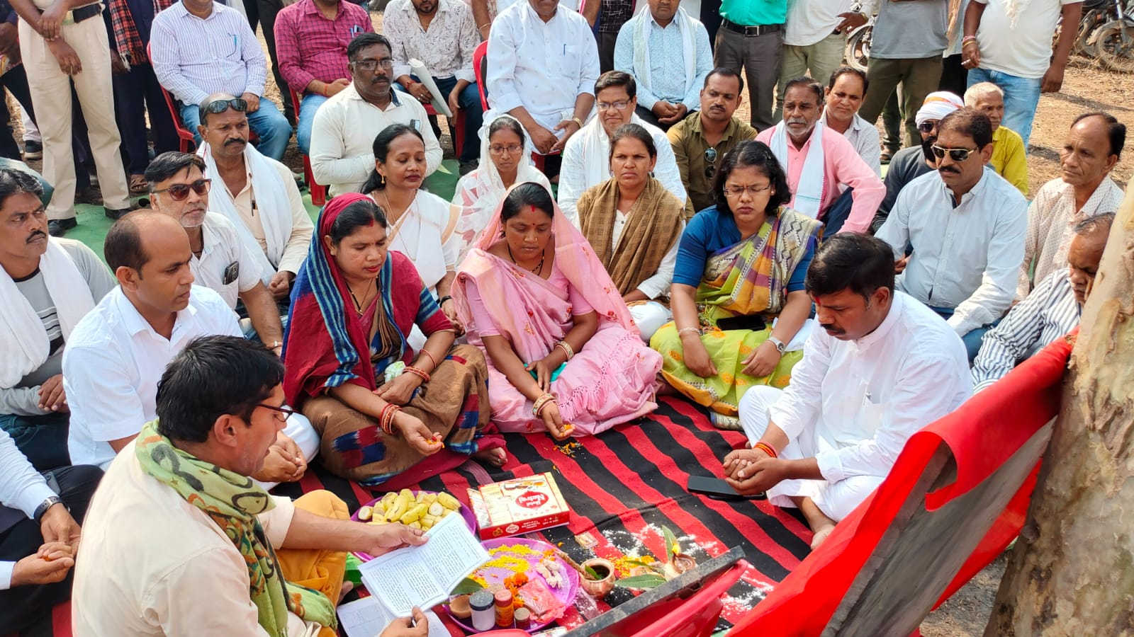 <em>विकास की ईंट--नगर पंचायत अड़भार में नवीन तहसील कार्यालय भवन का हुआ भूमिपूजन, कलेक्टर, विधायक सहित नगर पंचायत अध्यक्ष चंद्रप्रभा गर्ग एवं विधायक प्रतिनिधि ज्योतिष गर्ग भी रहे मौजूद, करीब 71 लाख की लागत से बनेगा नया तहसील कार्यालय</em> <em>विकास की ईंट--नगर पंचायत अड़भार में नवीन तहसील कार्यालय भवन का हुआ भूमिपूजन, कलेक्टर, विधायक सहित नगर पंचायत अध्यक्ष चंद्रप्रभा गर्ग एवं विधायक प्रतिनिधि ज्योतिष गर्ग भी रहे मौजूद, करीब 71 लाख की लागत से बनेगा नया तहसील कार्यालय</em> kshititech