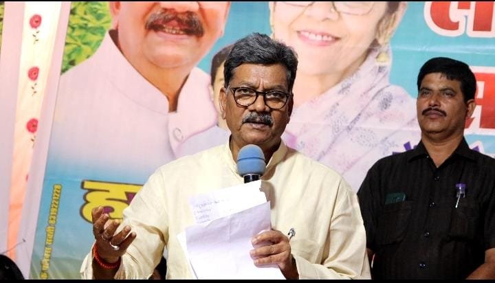 <em>शक्ति कलेक्टर के स्वास्थ्य प्रयासों की विधानसभा अध्यक्ष महंत ने करी सार्वजनिक मंच से प्रशंसा, महंत ने कहा-- जिले में हेल्थ के क्षेत्र में नूपुर का कार्य प्रशंसनीय, करोड़ों के विकास कार्यों का भी किया महंत दंपत्ति ने भूमि पूजन- लोकार्पण</em> kshititech