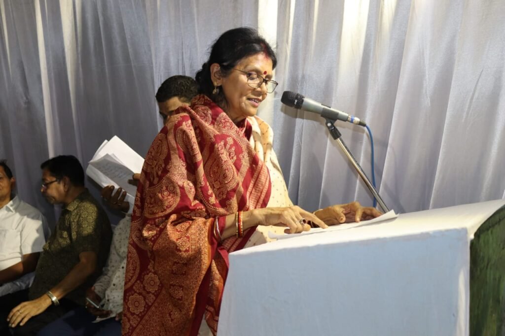 <em>शक्ति कलेक्टर के स्वास्थ्य प्रयासों की विधानसभा अध्यक्ष महंत ने करी सार्वजनिक मंच से प्रशंसा, महंत ने कहा-- जिले में हेल्थ के क्षेत्र में नूपुर का कार्य प्रशंसनीय, करोड़ों के विकास कार्यों का भी किया महंत दंपत्ति ने भूमि पूजन- लोकार्पण</em> kshititech