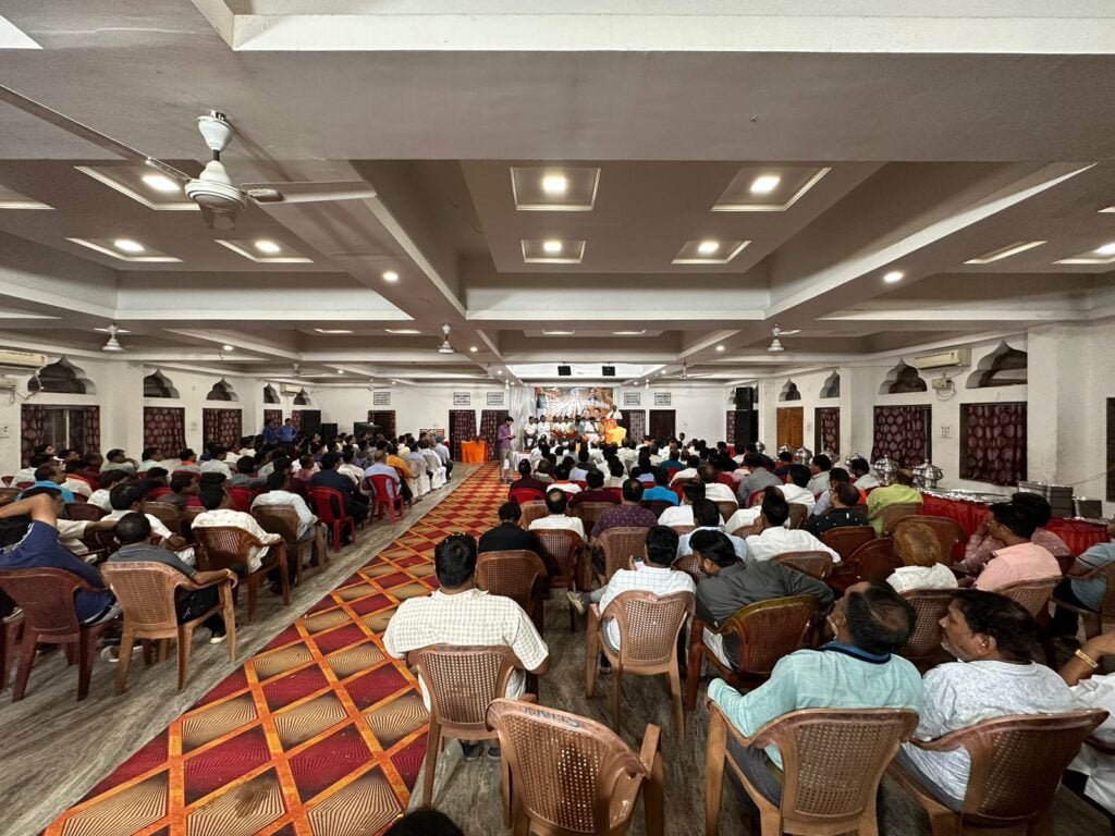<em>भाजपा ने व्यापारी सम्मेलन के बहाने व्यापारियों को दिलाया विश्वास- कहा हम हैं आपके साथ, छत्तीसगढ़ में 2023 में बनाएं भाजपा की सरकार, 18 जून को शक्ति में हुआ लोकसभा स्तरीय व्यापारी सम्मेलन, सैकड़ों की संख्या में पहुंचे 8 विधानसभा क्षेत्रों के व्यापारी</em> <em>भाजपा ने व्यापारी सम्मेलन के बहाने व्यापारियों को दिलाया विश्वास- कहा हम हैं आपके साथ, छत्तीसगढ़ में 2023 में बनाएं भाजपा की सरकार, 18 जून को शक्ति में हुआ लोकसभा स्तरीय व्यापारी सम्मेलन, सैकड़ों की संख्या में पहुंचे 8 विधानसभा क्षेत्रों के व्यापारी</em> kshititech