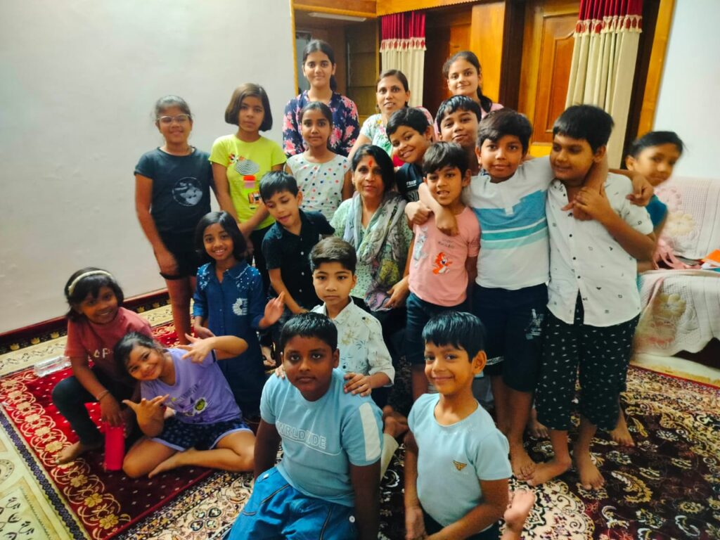 <em>शक्ति की स्मार्ट ब्रेन क्लासेज में 30 बच्चों ने सीखा आंखों में पट्टी बांधकर साइकिल चलाना एवं पट्टी बांधकर कलर पहचानना तथा समाचार पत्र पढ़ना, 1 जून से 20 जून तक गिरिराज रेन बसेरा में संपन्न हुई स्मार्ट क्लासेस</em> <em>शक्ति की स्मार्ट ब्रेन क्लासेज में 30 बच्चों ने सीखा आंखों में पट्टी बांधकर साइकिल चलाना एवं पट्टी बांधकर कलर पहचानना तथा समाचार पत्र पढ़ना, 1 जून से 20 जून तक गिरिराज रेन बसेरा में संपन्न हुई स्मार्ट क्लासेस</em> kshititech