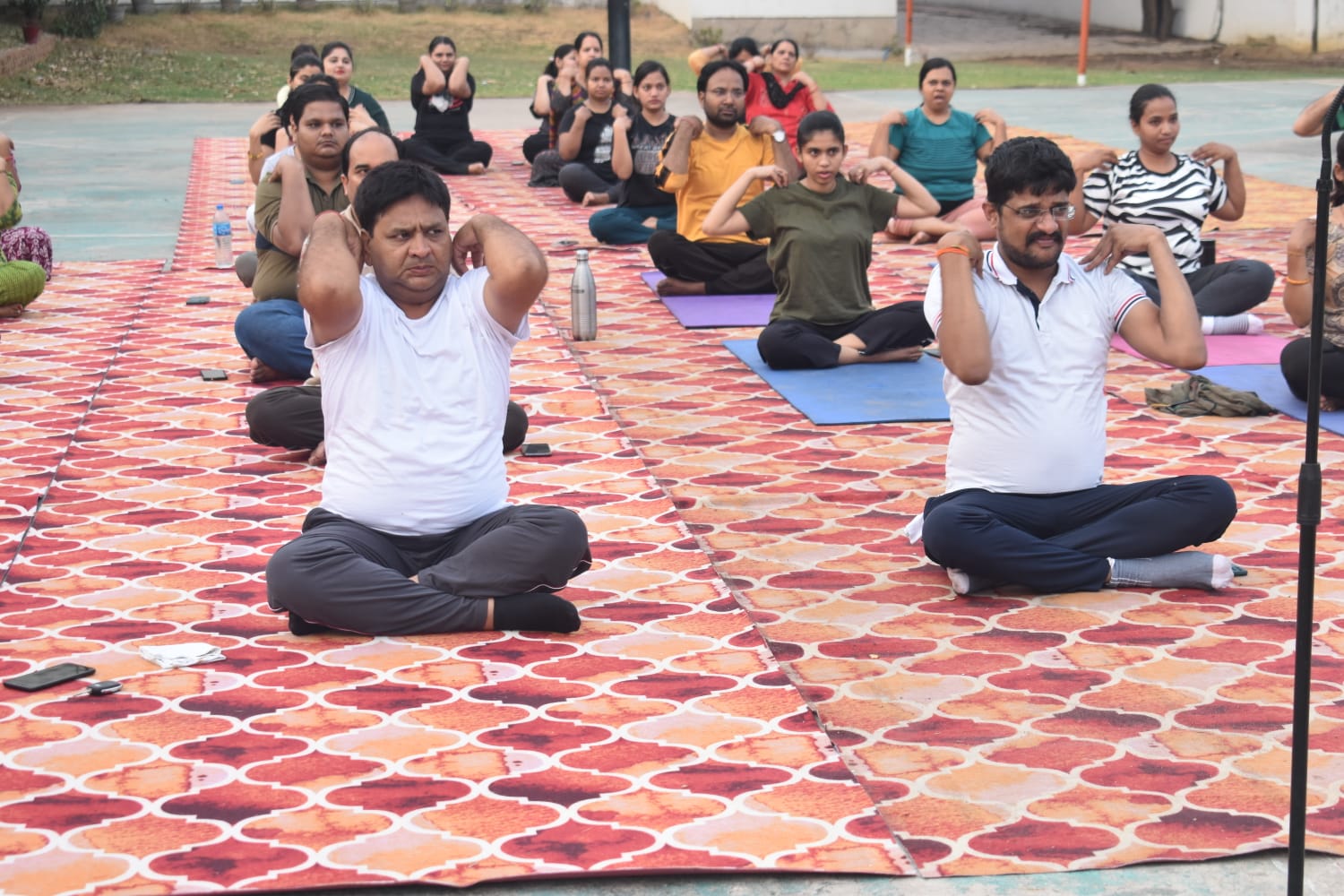<em>योग के प्रति देखा लोगों का उत्साह--अंतरराष्ट्रीय योग दिवस पर जिला मुख्यालय शक्ति में हुए विभिन्न आयोजन, सामुदायिक भवन में हुआ जिला स्तरीय योगाभ्यास, शक्ति के सरस्वती शिशु मंदिर में योग दिवस कार्यक्रम, भाजपा ने गणेश बंध तलाब चौपाटी में किया योगाभ्यास,पोरथा के हायर सेकेंडरी स्कूल में किया गया योग कार्यक्रम तो वहीं कंचनपुर स्थित जिंदल वर्ल्ड स्कूल में भी हुआ योगाभ्यास कार्यक्रम</em> <em>योग के प्रति देखा लोगों का उत्साह--अंतरराष्ट्रीय योग दिवस पर जिला मुख्यालय शक्ति में हुए विभिन्न आयोजन, सामुदायिक भवन में हुआ जिला स्तरीय योगाभ्यास, शक्ति के सरस्वती शिशु मंदिर में योग दिवस कार्यक्रम, भाजपा ने गणेश बंध तलाब चौपाटी में किया योगाभ्यास,पोरथा के हायर सेकेंडरी स्कूल में किया गया योग कार्यक्रम तो वहीं कंचनपुर स्थित जिंदल वर्ल्ड स्कूल में भी हुआ योगाभ्यास कार्यक्रम</em> kshititech