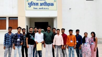 होटल, ढाबों में बंद होअवैध शराब की बिक्री-- <em>अवैध शराब एवं गांजा बिक्री को लेकर राष्ट्रीय मानवाधिकार एवं अपराध नियंत्रण ब्यूरो सक्ति टीम ने पुलिस अधीक्षक को सौंपा ज्ञापन</em>, ज्ञापन सौंपने वालों ने कहा-- अवैध धंधों से घरेलू हिंसा में हो रही बढ़ोतरी,शीघ्र ही पुलिस लगाए लगाम kshititech