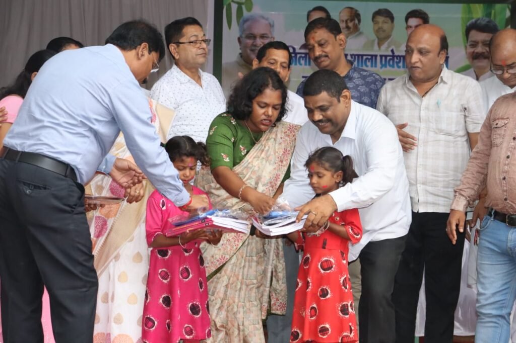 <em>शक्ति के सरकारी अस्पताल में भी लागू होगा एक पेशेंट-एक परिजन का नियम,कलेक्टर ने दिए निर्देश, भीड़भाड़ से बचने बनानी होगी व्यवस्था, जिले के सभी स्कूलों में 26 जून को मनाया गया शाला प्रवेशोत्सव कार्यक्रम, शक्ति के कन्या शाला में हुआ जिला स्तरीय शाला प्रवेशोत्सव</em> kshititech