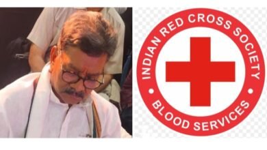 <em>पूरे देश में मानवता, निष्पक्षता, तटस्थता,स्वाधीनता, स्वैच्छिक सेवा,एकता एवं सर्वभौमिकता के सिद्धांत पर संचालित भारतीय रेड क्रॉस सोसाइटी के सदस्य बने छत्तीसगढ़ विधानसभा के अध्यक्ष डॉ चरणदास महंत, 31 मई को ली महंत ने सदस्यता, शक्ति कलेक्टर नूपुर ने भी स्वास्थ्य अधिकारियों को दिए थे रेडक्रॉस सोसायटी मैं अधिक से अधिक लोगों को शामिल करने के निर्देश</em> kshititech