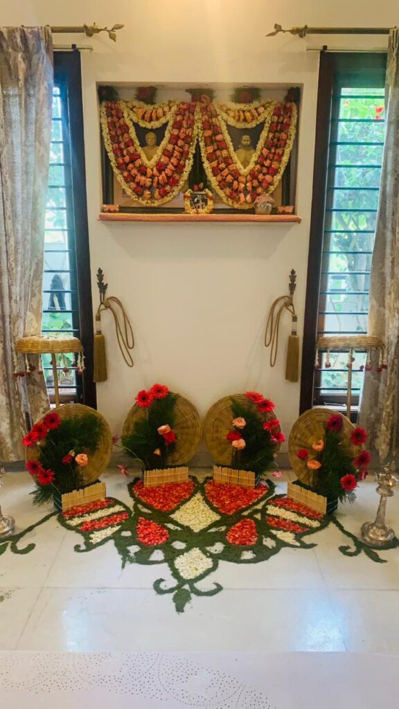 <em>वेदों के रचयिता महर्षि वेदव्यास जी की जन्म जयंती है गुरु पूर्णिमा, मैसूर की प्रसिद्ध साहित्यकार उषा केडिया ने गुरु पूर्णिमा पर व्यक्त की अपनी भावनाएं,उषा ने कहा- गुरु बताते हमे मुक्ति </em>का <em>द्वार</em>, गुरुजनों की महिमा है अपरंपार <em>वेदों के रचयिता महर्षि वेदव्यास जी की जन्म जयंती है गुरु पूर्णिमा, मैसूर की प्रसिद्ध साहित्यकार उषा केडिया ने गुरु पूर्णिमा पर व्यक्त की अपनी भावनाएं,उषा ने कहा- गुरु बताते हमे मुक्ति </em>का <em>द्वार</em>, गुरुजनों की महिमा है अपरंपार kshititech