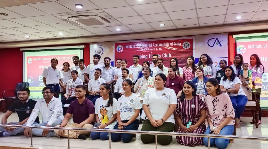 120 <em>यूनिट रक्तदान</em> संचय<em> के साथ हेल्पिंग हैंडस क्लब का इस्पात की नगरी भिलाई में बड़ा मेगा ब्लड डोनेशन कैंप, फिल्म स्टार सहित दिग्गज हस्तियों ने भी किया रक्तदान, हेल्पिंग हैंड्स क्लब सहित आयोजक संस्थाओं ने किया रक्त दाताओं का आभार</em>, रक्त दाताओं को प्रोत्साहन स्वरूप वृक्ष एवं ड्राई फ्रूटस भी किया गया वितरण 120 <em>यूनिट रक्तदान</em> संचय<em> के साथ हेल्पिंग हैंडस क्लब का इस्पात की नगरी भिलाई में बड़ा मेगा ब्लड डोनेशन कैंप, फिल्म स्टार सहित दिग्गज हस्तियों ने भी किया रक्तदान, हेल्पिंग हैंड्स क्लब सहित आयोजक संस्थाओं ने किया रक्त दाताओं का आभार</em>, रक्त दाताओं को प्रोत्साहन स्वरूप वृक्ष एवं ड्राई फ्रूटस भी किया गया वितरण kshititech