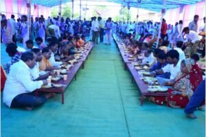 <em>गुरुमंत्र और गुरुतत्व से बडी शक्ति कोई नहीं- कापालिक धर्म रक्षित राम जी, अघोर आश्रम पोड़ी दल्हाअकलतरा में गुरु पूर्णिमा महोत्सव मनाया गया धूमधाम से, निशुल्क चिकित्सा शिविर का भी हुआ आयोजन</em> kshititech