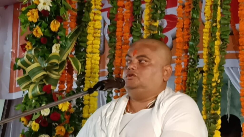 <em>गुरुमंत्र और गुरुतत्व से बडी शक्ति कोई नहीं- कापालिक धर्म रक्षित राम जी, अघोर आश्रम पोड़ी दल्हाअकलतरा में गुरु पूर्णिमा महोत्सव मनाया गया धूमधाम से, निशुल्क चिकित्सा शिविर का भी हुआ आयोजन</em> kshititech