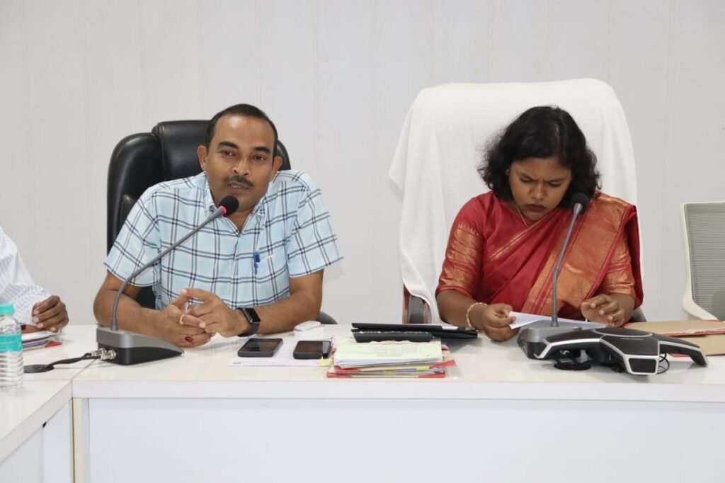 <em>शक्ति जिले की खबरें एक साथ-- कलेक्टर ने ली समय-सीमा की बैठक, जनदर्शन में नूपुर ने सुनी आम नागरिकों की समस्याएं, उर्वरक की गुणवत्ता में कमी पाए जाने पर दबिश देकर कार्रवाई</em> <em>शक्ति जिले की खबरें एक साथ-- कलेक्टर ने ली समय-सीमा की बैठक, जनदर्शन में नूपुर ने सुनी आम नागरिकों की समस्याएं, उर्वरक की गुणवत्ता में कमी पाए जाने पर दबिश देकर कार्रवाई</em> kshititech