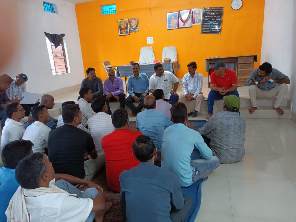 <em>पोरथा जोन के कांग्रेस कार्यकर्ताओं की बैठक में पहुंचे अधिवक्ता गिरधर जायसवाल, कॉग्रेस सरकार द्वारा किये जा रहे लोगों को बताए -गिरधर</em> <em>पोरथा जोन के कांग्रेस कार्यकर्ताओं की बैठक में पहुंचे अधिवक्ता गिरधर जायसवाल, कॉग्रेस सरकार द्वारा किये जा रहे लोगों को बताए -गिरधर</em> kshititech
