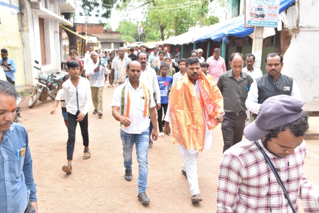 अड़भार में समाजिक भवनों का हो रहा निर्माण-- <em>मुख्यमंत्री द्वारा स्वीकृत कटकवार समाज के सामाजिक भवन का भूमि पूजन किया विधायक रामकुमार यादव एवं नगर पंचायत अध्यक्ष चंद्रप्रभा गर्ग सहित अतिथियों ने, 19 लाख की लागत से होगा सामाजिक भवन का निर्माण,कटकवार समाज के ग्राम अध्यक्ष जगसाय कटकवार भी रहे मौजूद</em> अड़भार में समाजिक भवनों का हो रहा निर्माण-- <em>मुख्यमंत्री द्वारा स्वीकृत कटकवार समाज के सामाजिक भवन का भूमि पूजन किया विधायक रामकुमार यादव एवं नगर पंचायत अध्यक्ष चंद्रप्रभा गर्ग सहित अतिथियों ने, 19 लाख की लागत से होगा सामाजिक भवन का निर्माण,कटकवार समाज के ग्राम अध्यक्ष जगसाय कटकवार भी रहे मौजूद</em> kshititech