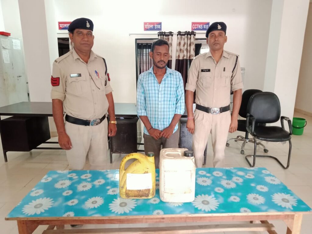 सक्ति जिला पुलिस की बड़ी सफलता-- <em>शक्ति पुलिस ने चोरी करने वाले दो आरोपियों को किया गिरफ्तार, अपराधों पर अंकुश लगाने जिला पुलिस सक्रिय,नगरदा थाने में अवैध शराब के आरोपी चढ़े पुलिस के हत्थे</em> सक्ति जिला पुलिस की बड़ी सफलता-- <em>शक्ति पुलिस ने चोरी करने वाले दो आरोपियों को किया गिरफ्तार, अपराधों पर अंकुश लगाने जिला पुलिस सक्रिय,नगरदा थाने में अवैध शराब के आरोपी चढ़े पुलिस के हत्थे</em> kshititech