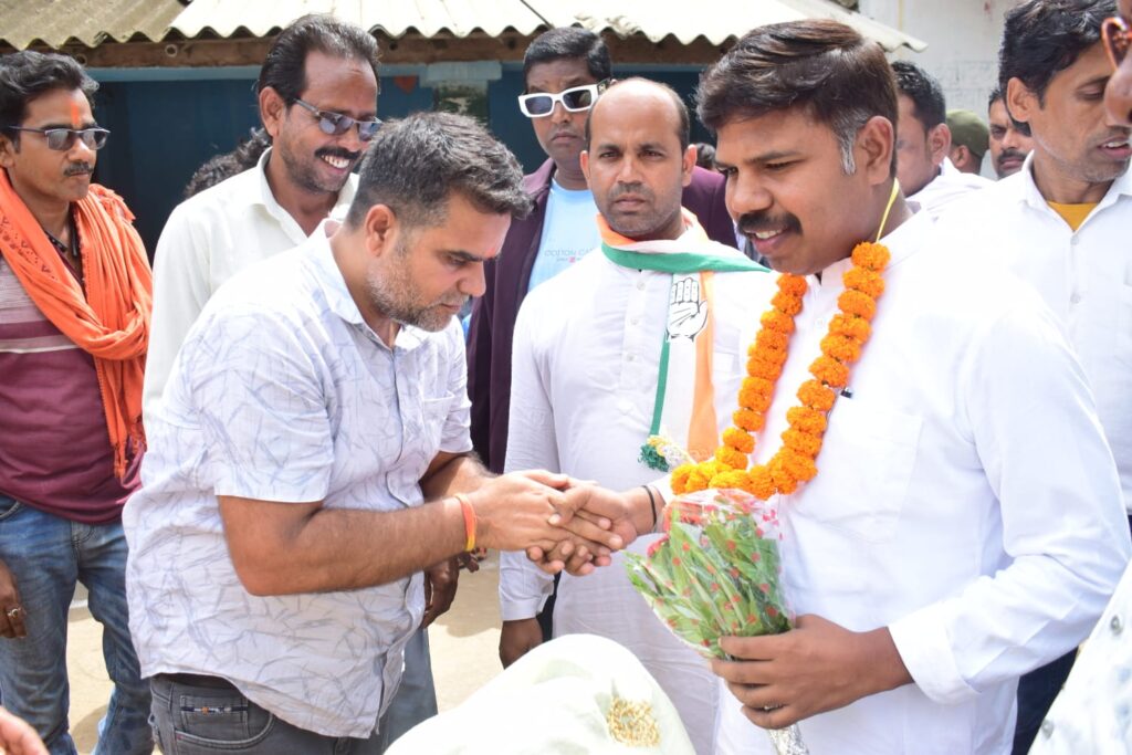 <em>अड़भार में 1 सप्ताह में ही तीसरे सामाजिक भवन की रखी गई आधारशिला-- साहू समाज के सामाजिक भवन का विधायक रामकुमार यादव एवं नगर पंचायत अध्यक्ष चंद्रप्रभा ज्योतिष गर्ग ने किया भूमि पूजन, प्रदेश के मुख्यमंत्री बघेल ने करी थी सामाजिक भवन निर्माण की घोषणा, नगर पंचायत क्षेत्र के सर्व समाज सामाजिक समरसता की है मिसाल</em> <em>अड़भार में 1 सप्ताह में ही तीसरे सामाजिक भवन की रखी गई आधारशिला-- साहू समाज के सामाजिक भवन का विधायक रामकुमार यादव एवं नगर पंचायत अध्यक्ष चंद्रप्रभा ज्योतिष गर्ग ने किया भूमि पूजन, प्रदेश के मुख्यमंत्री बघेल ने करी थी सामाजिक भवन निर्माण की घोषणा, नगर पंचायत क्षेत्र के सर्व समाज सामाजिक समरसता की है मिसाल</em> kshititech