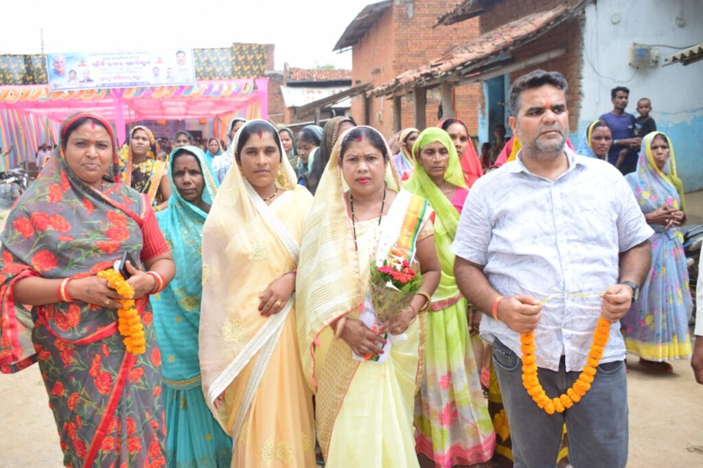 <em>अड़भार में 1 सप्ताह में ही तीसरे सामाजिक भवन की रखी गई आधारशिला-- साहू समाज के सामाजिक भवन का विधायक रामकुमार यादव एवं नगर पंचायत अध्यक्ष चंद्रप्रभा ज्योतिष गर्ग ने किया भूमि पूजन, प्रदेश के मुख्यमंत्री बघेल ने करी थी सामाजिक भवन निर्माण की घोषणा, नगर पंचायत क्षेत्र के सर्व समाज सामाजिक समरसता की है मिसाल</em> <em>अड़भार में 1 सप्ताह में ही तीसरे सामाजिक भवन की रखी गई आधारशिला-- साहू समाज के सामाजिक भवन का विधायक रामकुमार यादव एवं नगर पंचायत अध्यक्ष चंद्रप्रभा ज्योतिष गर्ग ने किया भूमि पूजन, प्रदेश के मुख्यमंत्री बघेल ने करी थी सामाजिक भवन निर्माण की घोषणा, नगर पंचायत क्षेत्र के सर्व समाज सामाजिक समरसता की है मिसाल</em> kshititech