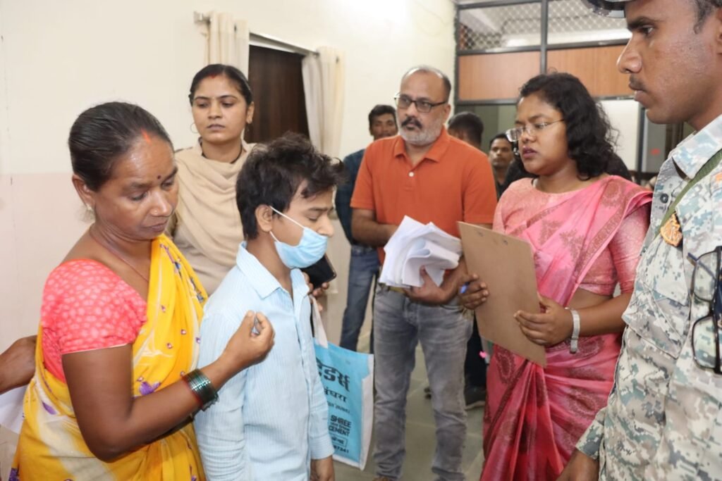 <em>मालखरौदा के सरकारी अस्पताल में बड़े सरकारी अस्पतालों की तरह मिलेगी सुविधाएं, कलेक्टर नूपुर राशि पन्ना का चल रहा मिशन हेल्थ, कलेक्टर ने सुनी जनदर्शन में आम नागरिकों की समस्याएं, महीनों- महीनों जनदर्शन के आवेदनों पर कार्यवाही नहीं होने से भी नागरिकों में आक्रोश</em> kshititech