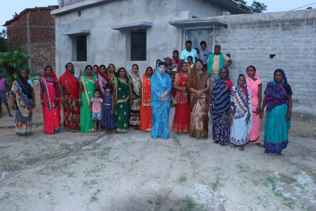 <em>भाजपा नेत्री सयोगिता सिंह जूदेव का मालखरौदा विकासखंड में चल रहा सघन दौरा, जनपद सदस्य रामकुमार गबेल एवं गीता गबेल भी संयोगिता के साथ कर रहे लगातार जनसंपर्क</em>, दौरा कार्यक्रम प्रभारी रामकुमार गबेल ने कहा-- पूरे क्षेत्र में संयोगिता को मिल रहा अपार जनसमर्थन, 2023 में चंद्रपुर विधानसभा क्षेत्र में होगा बदलाव <em>भाजपा नेत्री सयोगिता सिंह जूदेव का मालखरौदा विकासखंड में चल रहा सघन दौरा, जनपद सदस्य रामकुमार गबेल एवं गीता गबेल भी संयोगिता के साथ कर रहे लगातार जनसंपर्क</em>, दौरा कार्यक्रम प्रभारी रामकुमार गबेल ने कहा-- पूरे क्षेत्र में संयोगिता को मिल रहा अपार जनसमर्थन, 2023 में चंद्रपुर विधानसभा क्षेत्र में होगा बदलाव kshititech