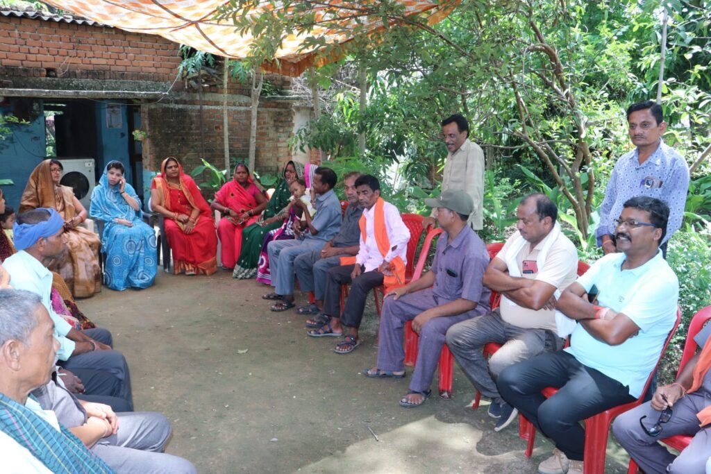 <em>भाजपा नेत्री सयोगिता सिंह जूदेव का मालखरौदा विकासखंड में चल रहा सघन दौरा, जनपद सदस्य रामकुमार गबेल एवं गीता गबेल भी संयोगिता के साथ कर रहे लगातार जनसंपर्क</em>, दौरा कार्यक्रम प्रभारी रामकुमार गबेल ने कहा-- पूरे क्षेत्र में संयोगिता को मिल रहा अपार जनसमर्थन, 2023 में चंद्रपुर विधानसभा क्षेत्र में होगा बदलाव <em>भाजपा नेत्री सयोगिता सिंह जूदेव का मालखरौदा विकासखंड में चल रहा सघन दौरा, जनपद सदस्य रामकुमार गबेल एवं गीता गबेल भी संयोगिता के साथ कर रहे लगातार जनसंपर्क</em>, दौरा कार्यक्रम प्रभारी रामकुमार गबेल ने कहा-- पूरे क्षेत्र में संयोगिता को मिल रहा अपार जनसमर्थन, 2023 में चंद्रपुर विधानसभा क्षेत्र में होगा बदलाव kshititech