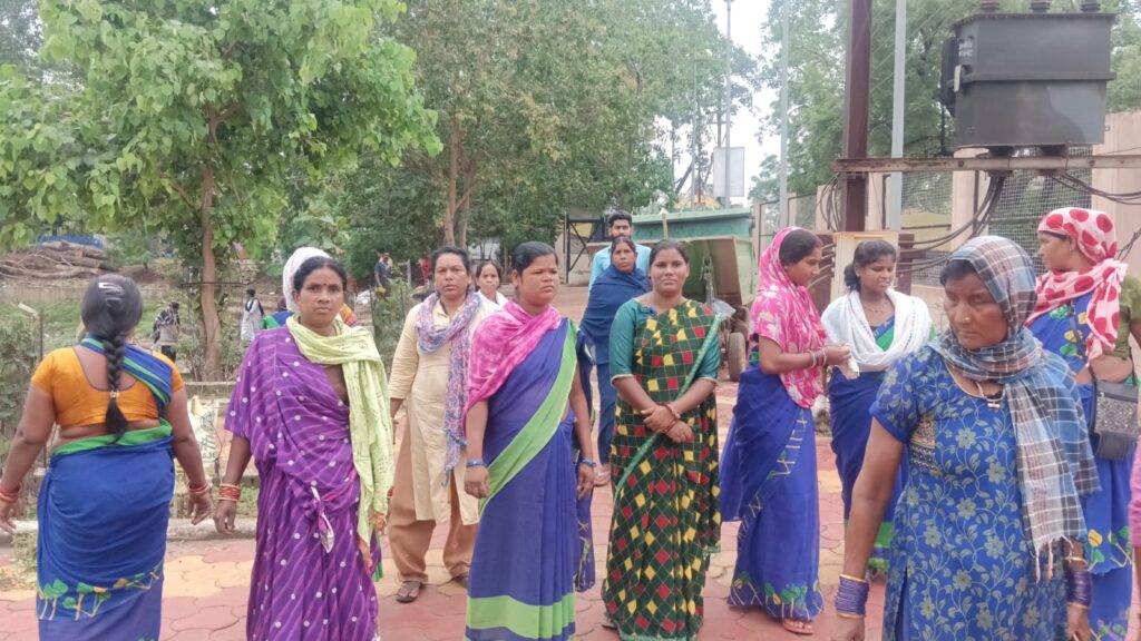 <em>स्वच्छ तालाब-स्वच्छ शक्ति--- सक्ति के नारायण सागर तालाब की 16 जुलाई को मुख्य नगरपालिका अधिकारी के नेतृत्व में हुई वृहद साफ-सफाई, सीएमओ संजय सिंह ने कहा कि तालाबों को स्वच्छ रखना हम सबकी जिम्मेदारी</em> <em>स्वच्छ तालाब-स्वच्छ शक्ति--- सक्ति के नारायण सागर तालाब की 16 जुलाई को मुख्य नगरपालिका अधिकारी के नेतृत्व में हुई वृहद साफ-सफाई, सीएमओ संजय सिंह ने कहा कि तालाबों को स्वच्छ रखना हम सबकी जिम्मेदारी</em> kshititech