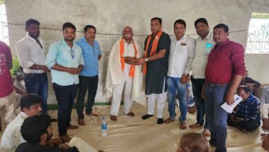 अमर सुल्तानिया की सक्रियता-- <em>शक्ति केंद्र स्तर पर पहुंचकर जिला उपाध्यक्ष अमर सुल्तानिया ने किया पार्टी के वरिष्ठ बुजुर्ग जनों का सम्मान, अमर ने कहा--पार्टी के वरिष्ठ जनों की मेहनत से ही आज भाजपा बनी विश्व की सबसे बड़ी राजनीतिक पार्टी</em> अमर सुल्तानिया की सक्रियता-- <em>शक्ति केंद्र स्तर पर पहुंचकर जिला उपाध्यक्ष अमर सुल्तानिया ने किया पार्टी के वरिष्ठ बुजुर्ग जनों का सम्मान, अमर ने कहा--पार्टी के वरिष्ठ जनों की मेहनत से ही आज भाजपा बनी विश्व की सबसे बड़ी राजनीतिक पार्टी</em> kshititech