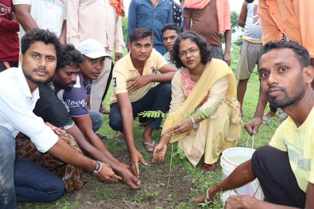 <em>सक्ति जिले की खबरें एक साथ-- शक्ति जिले में किसान समृद्धि केंद्र का उद्घाटन, कलेक्टर ने किया हसौद के स्वामी आत्मानंद अंग्रेजी माध्यम स्कूल का निरीक्षण,स्व. कुंज बिहारी साहू की स्मृति में हुआ प्रतिभावान छात्र-छात्राओं का सम्मान समारोह, जवाहर नवोदय विद्यालय में हुआ एथलेटिक प्रतिस्पर्धा का शुभारंभ, कलेक्टर ने करी किकिरदा गांव के युवा समिति की प्रशंशा</em> <em>सक्ति जिले की खबरें एक साथ-- शक्ति जिले में किसान समृद्धि केंद्र का उद्घाटन, कलेक्टर ने किया हसौद के स्वामी आत्मानंद अंग्रेजी माध्यम स्कूल का निरीक्षण,स्व. कुंज बिहारी साहू की स्मृति में हुआ प्रतिभावान छात्र-छात्राओं का सम्मान समारोह, जवाहर नवोदय विद्यालय में हुआ एथलेटिक प्रतिस्पर्धा का शुभारंभ, कलेक्टर ने करी किकिरदा गांव के युवा समिति की प्रशंशा</em> kshititech
