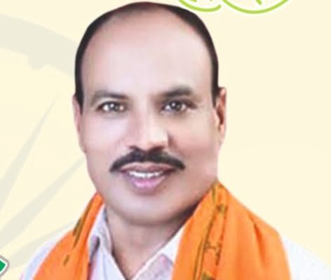 गगन ने कह दी बड़ी बात--- <em>गगन की चुनावी तैयारियां हुई प्रारंभ-- शिलान्यास कार्यक्रम में बोले गगन-- मेरा संपूर्ण जीवन मेरे क्षेत्र के लिए समर्पित, जैजैपुर विधानसभा क्षेत्र से भाजपा के सशक्त उम्मीदवार हो सकते हैं गगन जयपुरिया, जिला पंचायत सदस्य एवं भाजपा के जिला महामंत्री भी है जयपुरिया</em> गगन ने कह दी बड़ी बात--- <em>गगन की चुनावी तैयारियां हुई प्रारंभ-- शिलान्यास कार्यक्रम में बोले गगन-- मेरा संपूर्ण जीवन मेरे क्षेत्र के लिए समर्पित, जैजैपुर विधानसभा क्षेत्र से भाजपा के सशक्त उम्मीदवार हो सकते हैं गगन जयपुरिया, जिला पंचायत सदस्य एवं भाजपा के जिला महामंत्री भी है जयपुरिया</em> kshititech