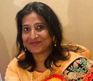 <em>वेदों के रचयिता महर्षि वेदव्यास जी की जन्म जयंती है गुरु पूर्णिमा, मैसूर की प्रसिद्ध साहित्यकार उषा केडिया ने गुरु पूर्णिमा पर व्यक्त की अपनी भावनाएं,उषा ने कहा- गुरु बताते हमे मुक्ति </em>का <em>द्वार</em>, गुरुजनों की महिमा है अपरंपार <em>वेदों के रचयिता महर्षि वेदव्यास जी की जन्म जयंती है गुरु पूर्णिमा, मैसूर की प्रसिद्ध साहित्यकार उषा केडिया ने गुरु पूर्णिमा पर व्यक्त की अपनी भावनाएं,उषा ने कहा- गुरु बताते हमे मुक्ति </em>का <em>द्वार</em>, गुरुजनों की महिमा है अपरंपार kshititech