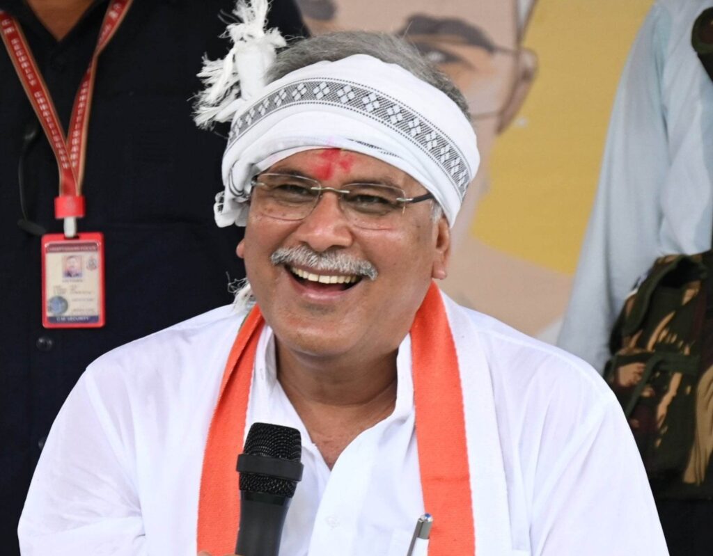 <em>शक्ति के स्वामी आत्मानंद में पूर्व नगरपालिका अध्यक्ष श्यामसुंदर ने छात्राओं को बाटी साइकिलें, मुख्य अतिथि श्यामसुंदर ने कहा -स्कूली छात्राओं को साइकिल मिलने से मिली सुविधा,महंत जी की पहल पर शहर में खुले 3 स्वामी आत्मानंद विद्यालय</em> <em>शक्ति के स्वामी आत्मानंद में पूर्व नगरपालिका अध्यक्ष श्यामसुंदर ने छात्राओं को बाटी साइकिलें, मुख्य अतिथि श्यामसुंदर ने कहा -स्कूली छात्राओं को साइकिल मिलने से मिली सुविधा,महंत जी की पहल पर शहर में खुले 3 स्वामी आत्मानंद विद्यालय</em> kshititech