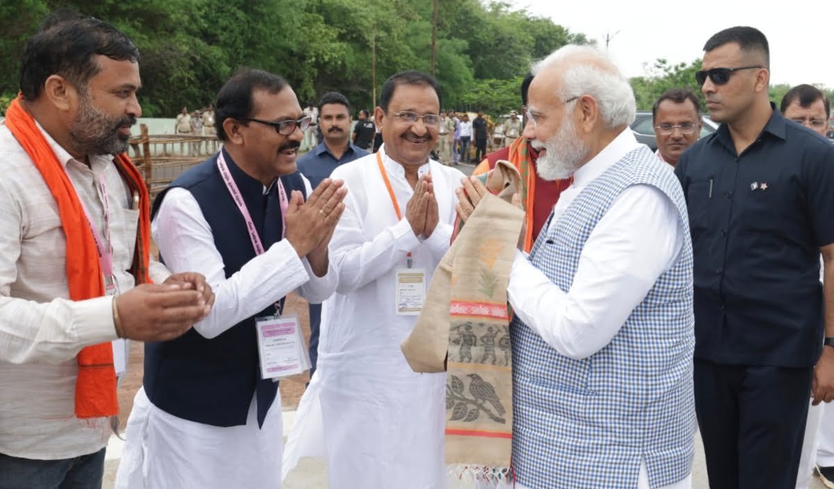 <em>भाजपा जिलाध्यक्ष चंद्रा ने की प्रधानमंत्री नरेंद्र मोदी से मुलाकात, जिलाध्यक्ष ने दिया शक्ति जिले में आने का न्योता, जिलाध्यक्ष ने कहा आजादी के बाद केंद्र की पहली ऐसी सरकार जिसने सर्व वर्ग की करी चिंता</em>, पीएम मोदी ने भी की जिलाध्यक्ष चंद्रा से आत्मीयता पूर्ण मुलाकात <em>भाजपा जिलाध्यक्ष चंद्रा ने की प्रधानमंत्री नरेंद्र मोदी से मुलाकात, जिलाध्यक्ष ने दिया शक्ति जिले में आने का न्योता, जिलाध्यक्ष ने कहा आजादी के बाद केंद्र की पहली ऐसी सरकार जिसने सर्व वर्ग की करी चिंता</em>, पीएम मोदी ने भी की जिलाध्यक्ष चंद्रा से आत्मीयता पूर्ण मुलाकात kshititech